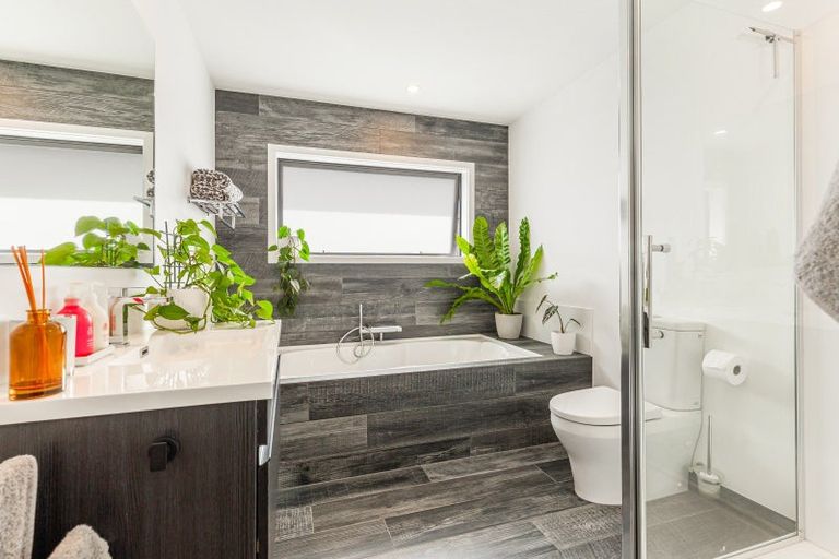 Photo of property in 33 Nellie Drive, Kumeu, 0810