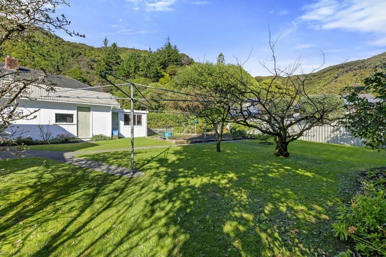 Photo of property in 62 Norton Park Avenue, Fairfield, Lower Hutt, 5011