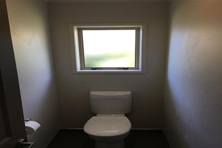 Photo of property in 39 Gandalf Crescent, Paraparaumu, 5032