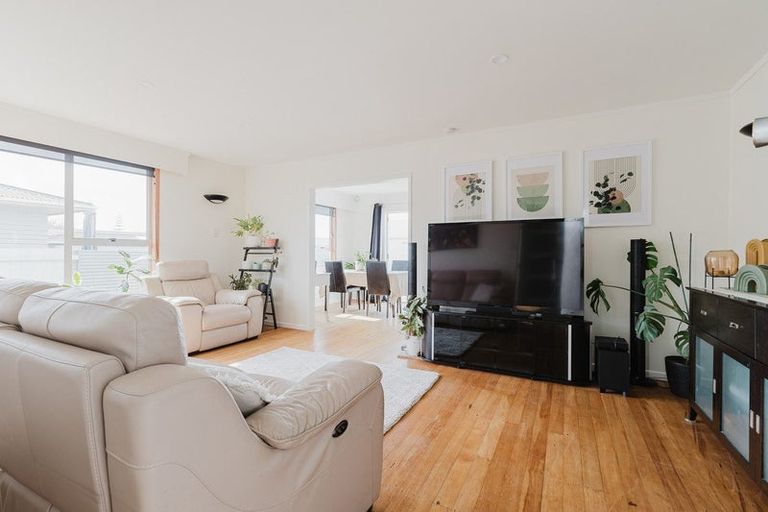 Photo of property in 4 Sutherland Crescent, Westbrook, Palmerston North, 4412