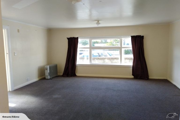 Photo of property in 7 Trent Street, Island Bay, Wellington, 6023