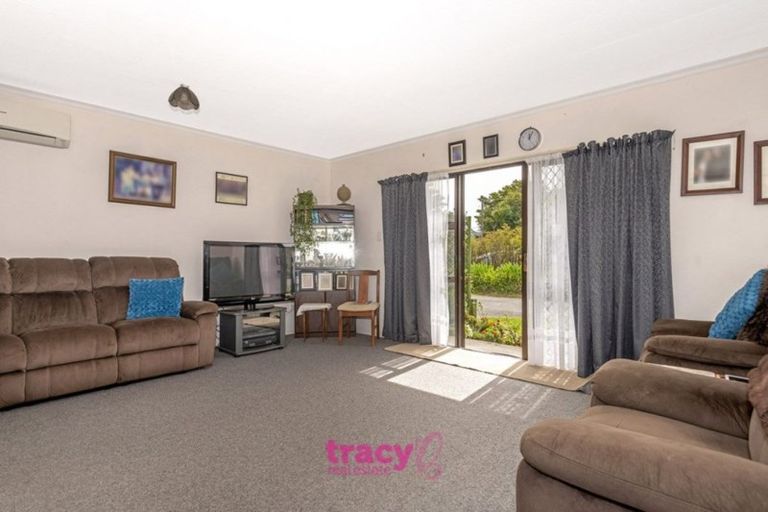 Photo of property in 2/23 Craig Road, Outer Kaiti, Gisborne, 4010