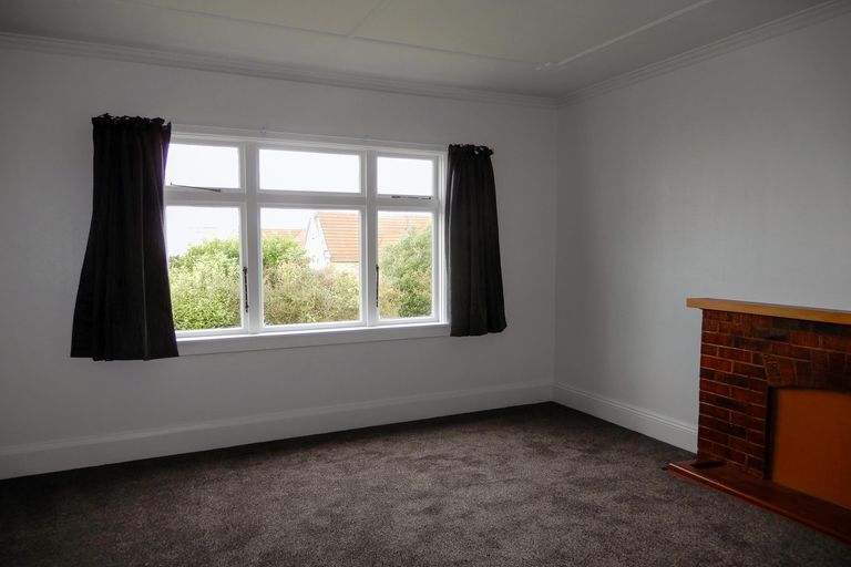 Photo of property in 6 Wharfe Street, South Hill, Oamaru, 9400