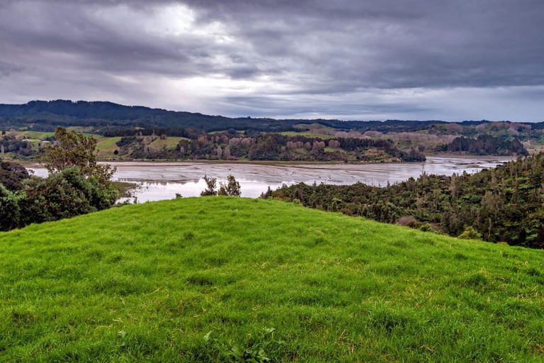 Photo of property in 193 Paparoa Road, Wainui, Opotiki, 3198