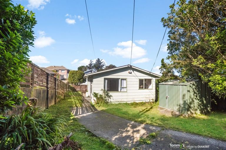 Photo of property in 1/65 Clifford Road, Johnsonville, Wellington, 6037