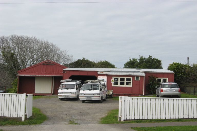 Photo of property in 286 Courtenay Street, Strandon, New Plymouth, 4312