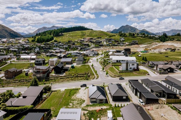 Photo of property in 201 Aubrey Road, Wanaka, 9305