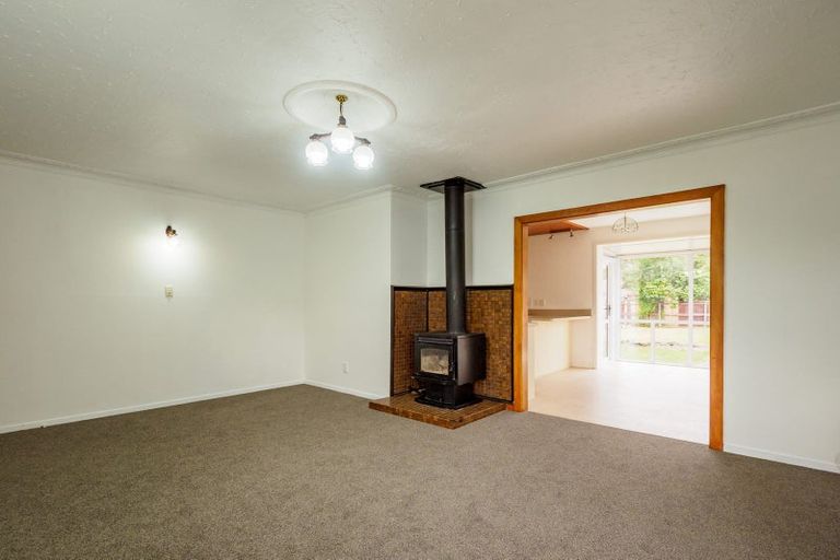 Photo of property in 21 Beatrice Place, Avonhead, Christchurch, 8042