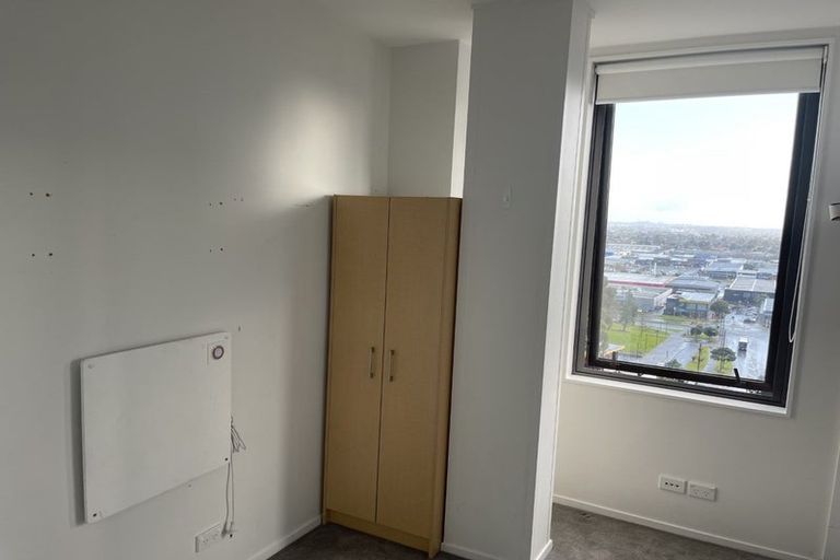 Photo of property in Twin Towers, 1105/17 Putney Way, Manukau, Auckland, 2104