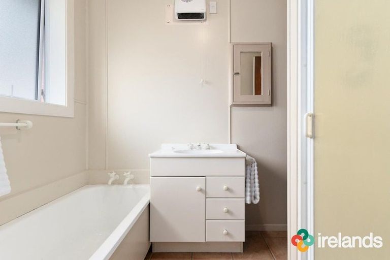 Photo of property in 62 Ensign Street, Halswell, Christchurch, 8025