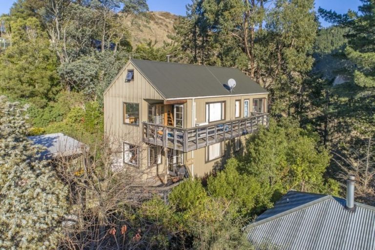 Photo of property in 10 The Crescent, Hillsborough, Christchurch, 8022