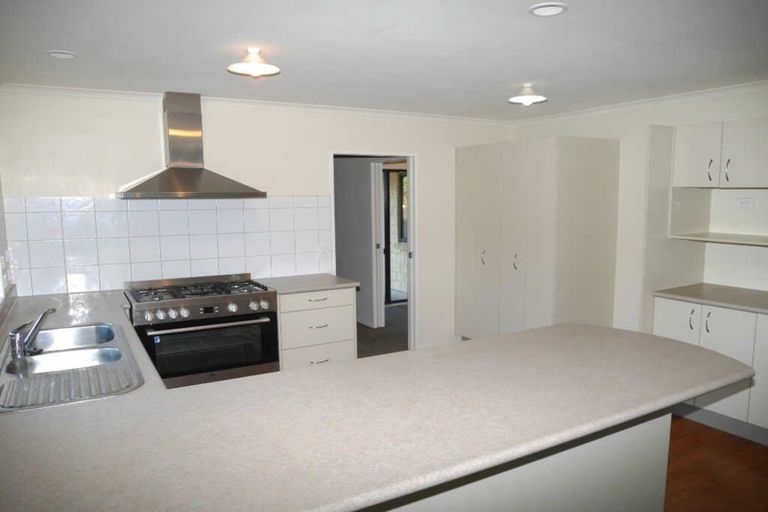 Photo of property in 5 Cascade Way, Paraparaumu, 5032