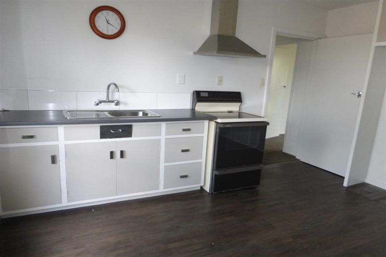 Photo of property in 2/7a Curletts Road, Sockburn, Christchurch, 8042