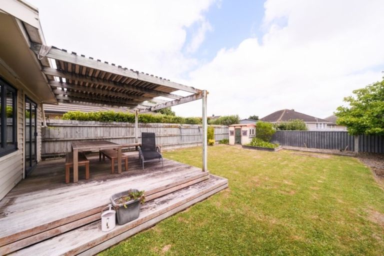 Photo of property in 33 Karina Terrace, Roslyn, Palmerston North, 4414