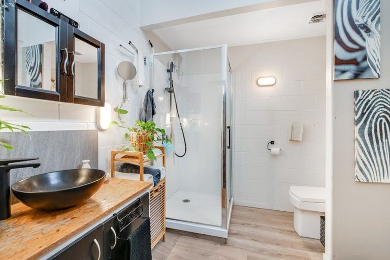 Photo of property in 29k Springs Road, Parakai, 0830