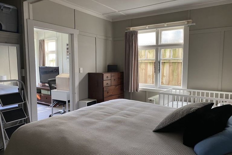 Photo of property in 18 Shoal Bay Road, Devonport, Auckland, 0624