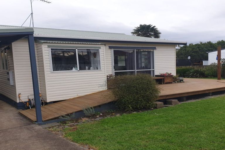 Photo of property in 1a Campbell Street, Waiuku, 2123