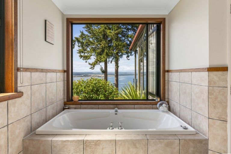 Photo of property in 85 Mapara Road, Acacia Bay, Taupo, 3385