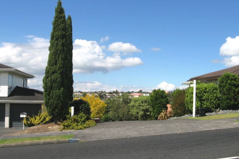 Photo of property in 43 Westpark Drive, West Harbour, Auckland, 0618