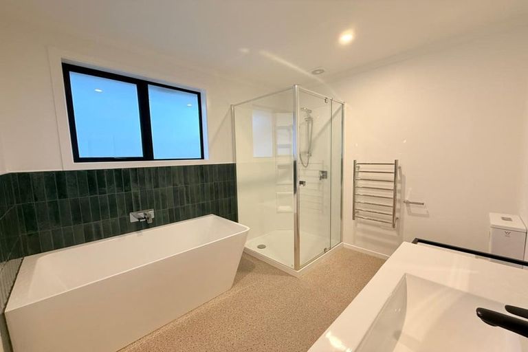 Photo of property in 30c Russell Road, Manurewa, Auckland, 2102