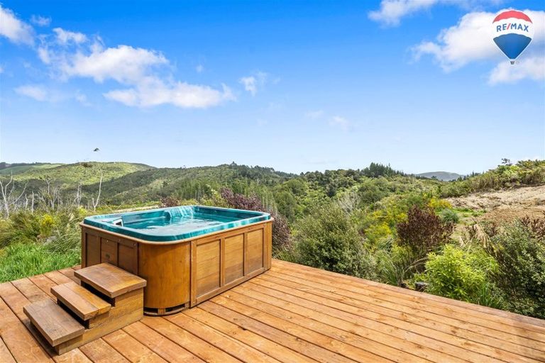 Photo of property in 111 Avro Road, Blue Mountains, Upper Hutt, 5371