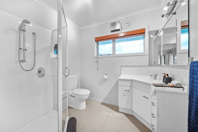 Photo of property in 32 Cody Crescent, Lansdowne, Masterton, 5810