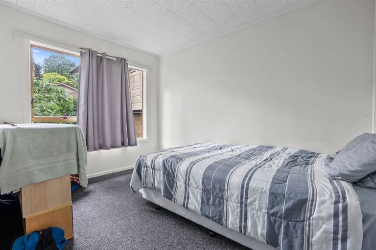 Photo of property in 302 Swanson Road, Henderson, Auckland, 0610