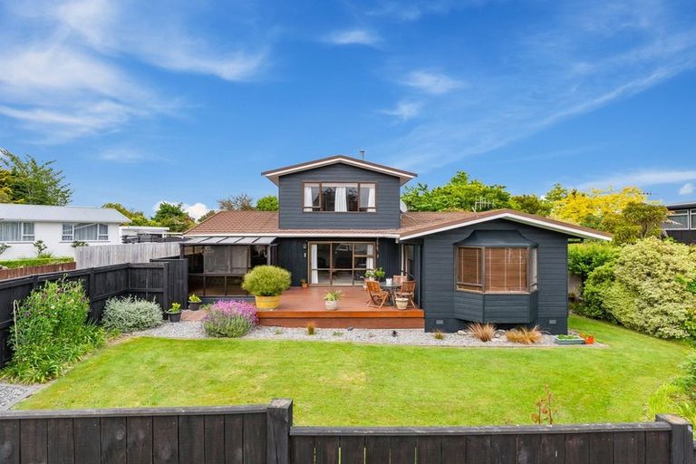 Photo of property in 1/9 Weka Road, Waipahihi, Taupo, 3330