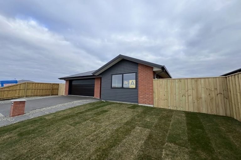 Photo of property in 35 Cousins Street, Woodend, 7691