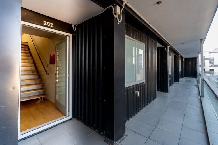 Photo of property in 257/21 Left Bank, Te Aro, Wellington, 6011