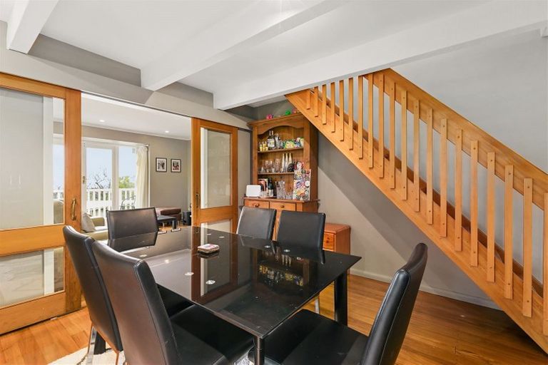 Photo of property in 272 Mount Pleasant Road, Mount Pleasant, Christchurch, 8081