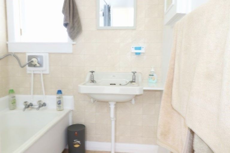 Photo of property in 12 Toro Street, Durie Hill, Whanganui, 4500