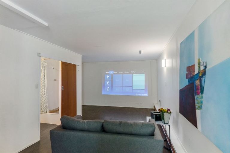 Photo of property in 22 Korotaha Terrace, Rothesay Bay, Auckland, 0630