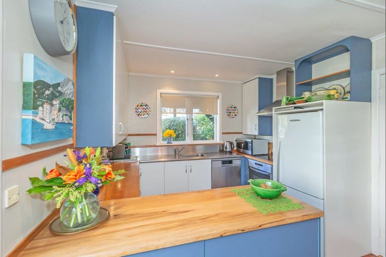 Photo of property in 22 Highbury Drive, Levin, 5510