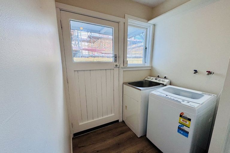 Photo of property in 28 Shakespeare Road, Waltham, Christchurch, 8023