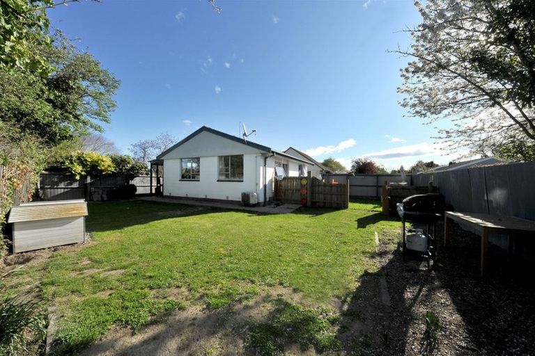 Photo of property in 2/38d Cavendish Road, Casebrook, Christchurch, 8051