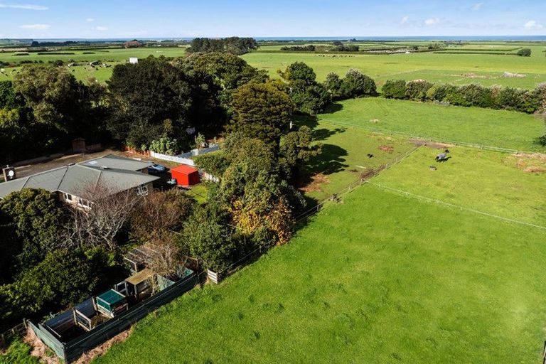 Photo of property in 1277 South Road, Manaia, Hawera, 4678