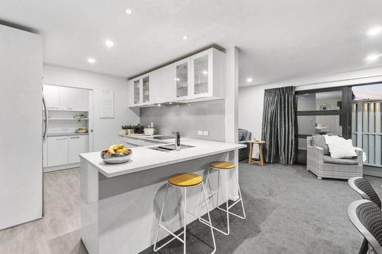 Photo of property in 972 Papamoa Beach Road, Papamoa Beach, Papamoa, 3118