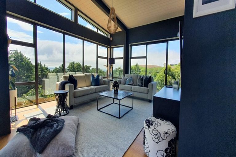 Photo of property in 1 Quarry Hill Terrace, Kennedys Bush, Christchurch, 8025