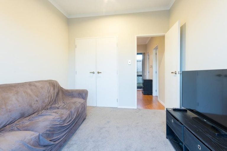 Photo of property in 2 Ballyholey Drive, Flat Bush, Auckland, 2019