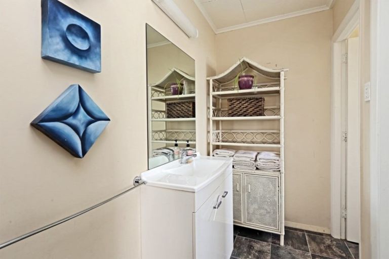 Photo of property in 1017 Saint Aubyn Street West, Saint Leonards, Hastings, 4120