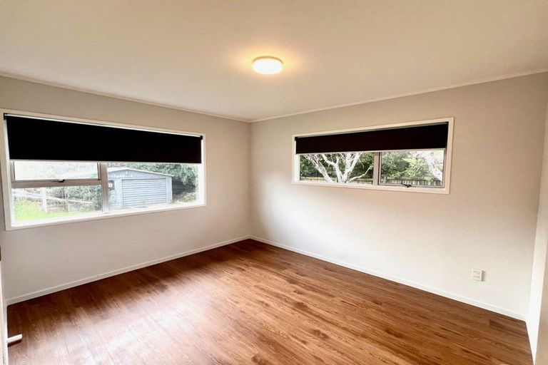 Photo of property in 36 Challen Close, Conifer Grove, Takanini, 2112