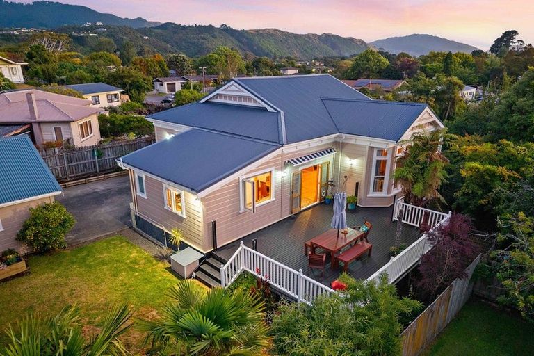 Photo of property in 3 Wedgewood Grove, Raumati Beach, Paraparaumu, 5032