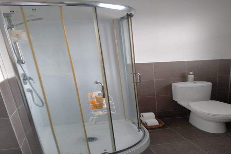 Photo of property in 1/21 Elizabeth Street, Orewa, 0931