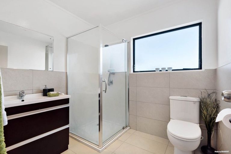 Photo of property in 2/8 View Road, Papakura, 2110