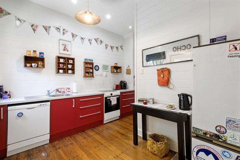 Photo of property in 8 Estuary Road, New Brighton, Christchurch, 8061