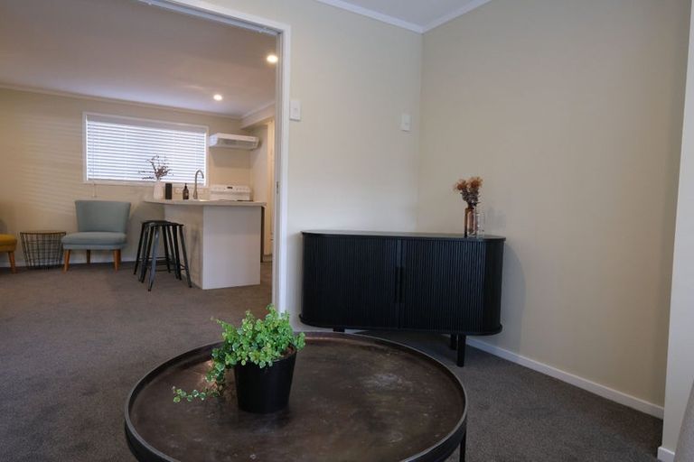 Photo of property in 1/297 Rangatira Road, Beach Haven, Auckland, 0626