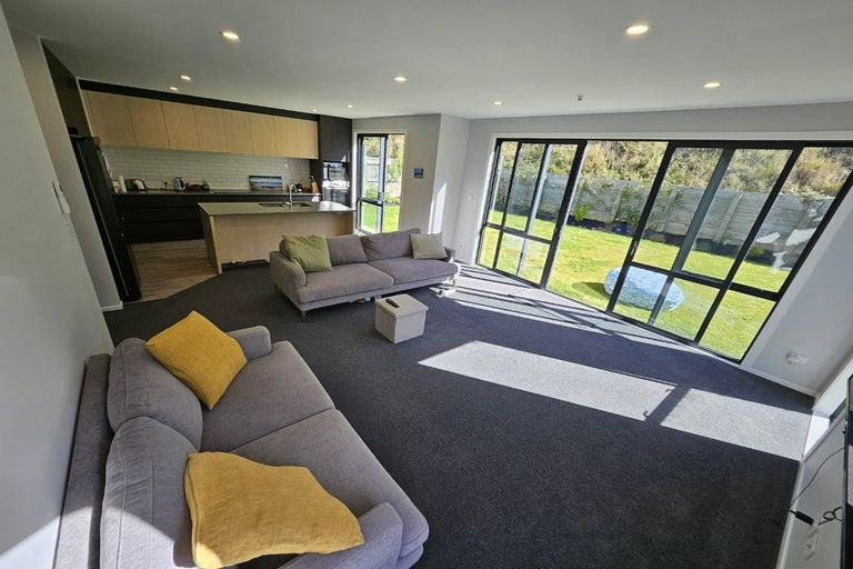 Photo of property in 16 Porokaiwhiri Street, Crofton Downs, Wellington, 6035