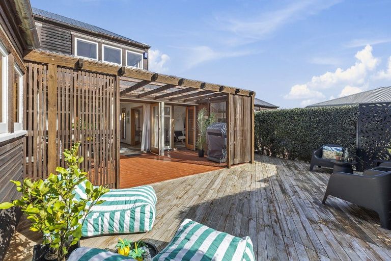 Photo of property in 24a Puriri Street, Miramar, Wellington, 6022