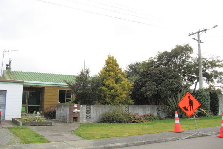 Photo of property in 1 Mckerrow Street, Te Anau, 9600
